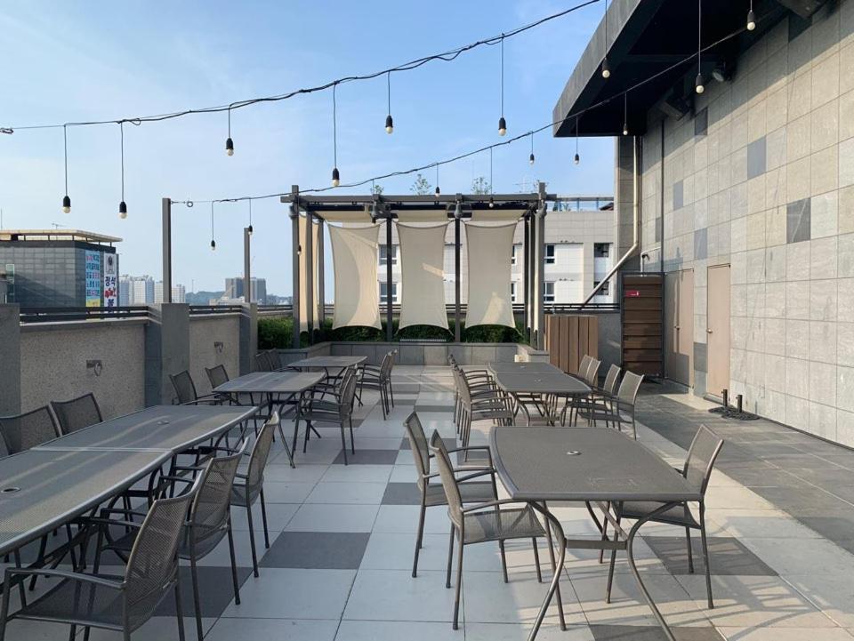 On City Hotel Τσεονάν Εξωτερικό φωτογραφία